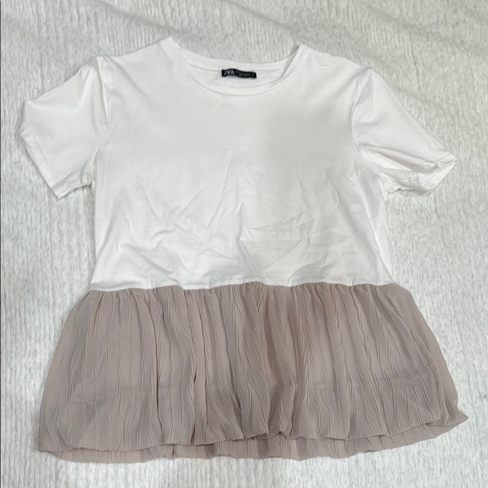 Zara White and Beige Short Sleeve Tee